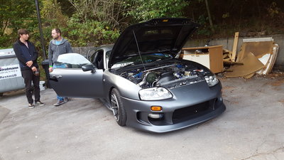 Das Bild hab ich aus dem alten Forum genommen weil ich ein neuen Laptop habe und derzeit keine Bilder von der Supra drauf habe :(